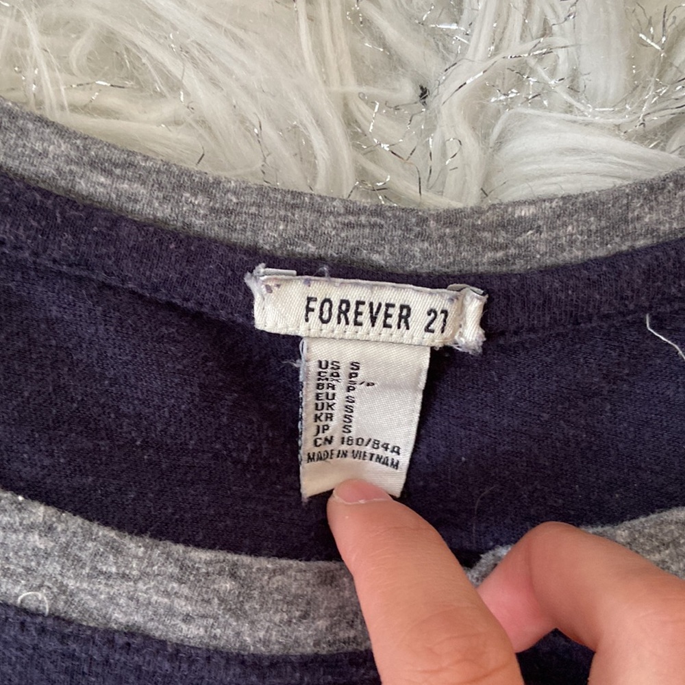 Forever 21 Blue Baseball Tee - Picture 4 of 7